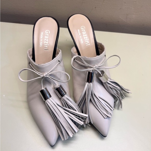 GIOVANNA GRAZZINI MADE IN ITALY LEATHER Women's White Tassel Mules - Picture 7 of 11